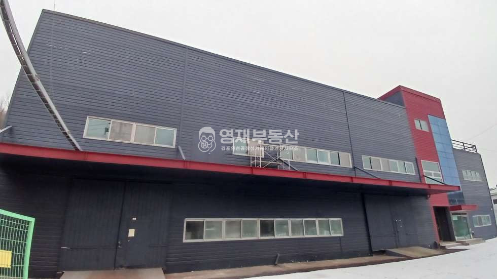 경기 김포시 월곶면 고막리 도로변 신축급 단독공장(전용578평) 40츄레라가능 월세 매물번호 10318 사진 2