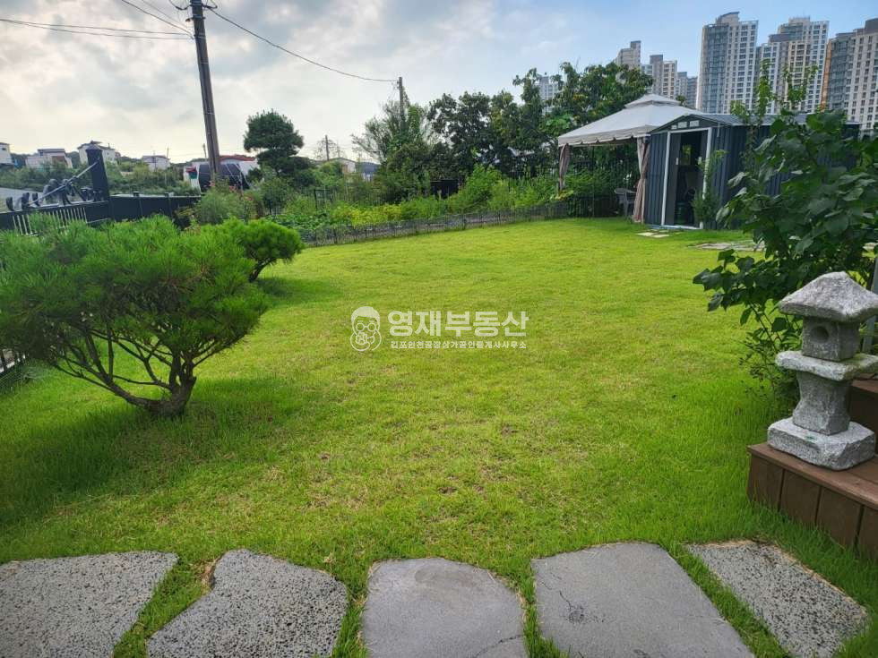경기 김포시 양촌읍 구래리 구래리 가현산인근 신축급 잘지은 단독주택 매매 매물번호 10845 사진 2