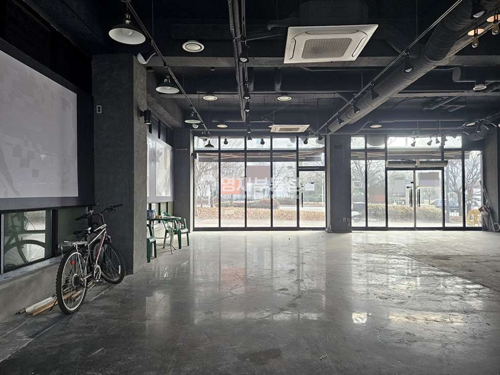 경기 김포시 구래동 대로변 위치 항아리 상권 1층 무권리 상가 월세 매물번호 11310 사진 4