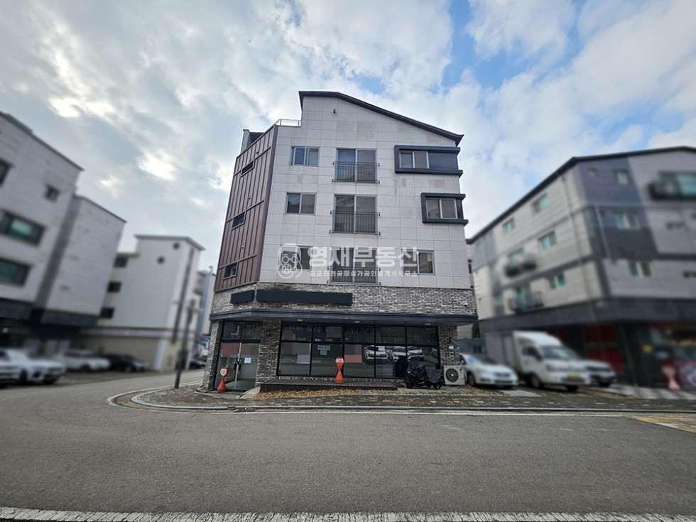 경기 김포시 구래동 항아리 상권 1층 코너 위치 무권리 상가 월세 매물번호 11309 사진 1