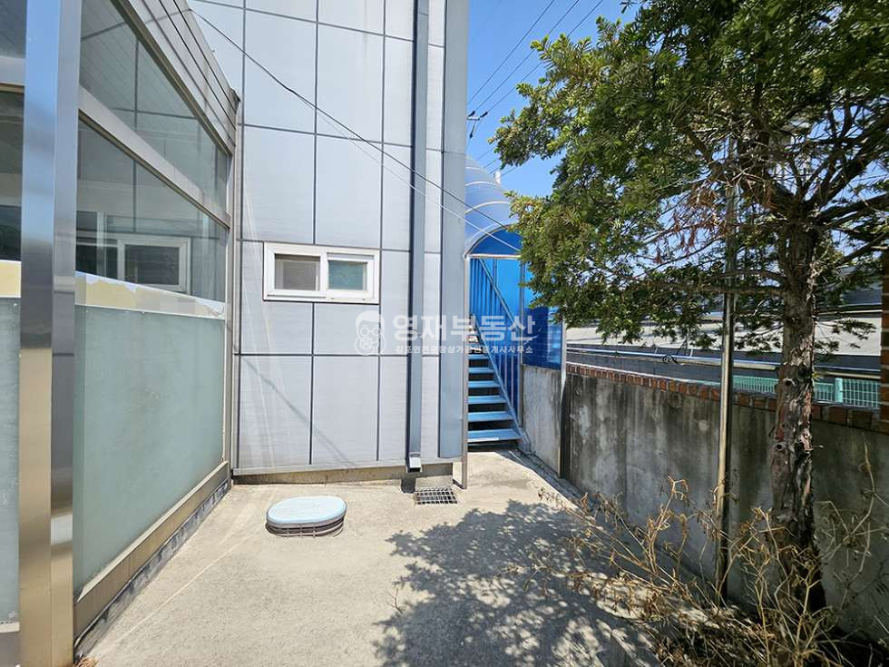 경기 김포시 대곶면 율생리 단독 공장창고 사옥추천 넓은마당 사무실 추레라 매매 매물번호 11231 사진 25