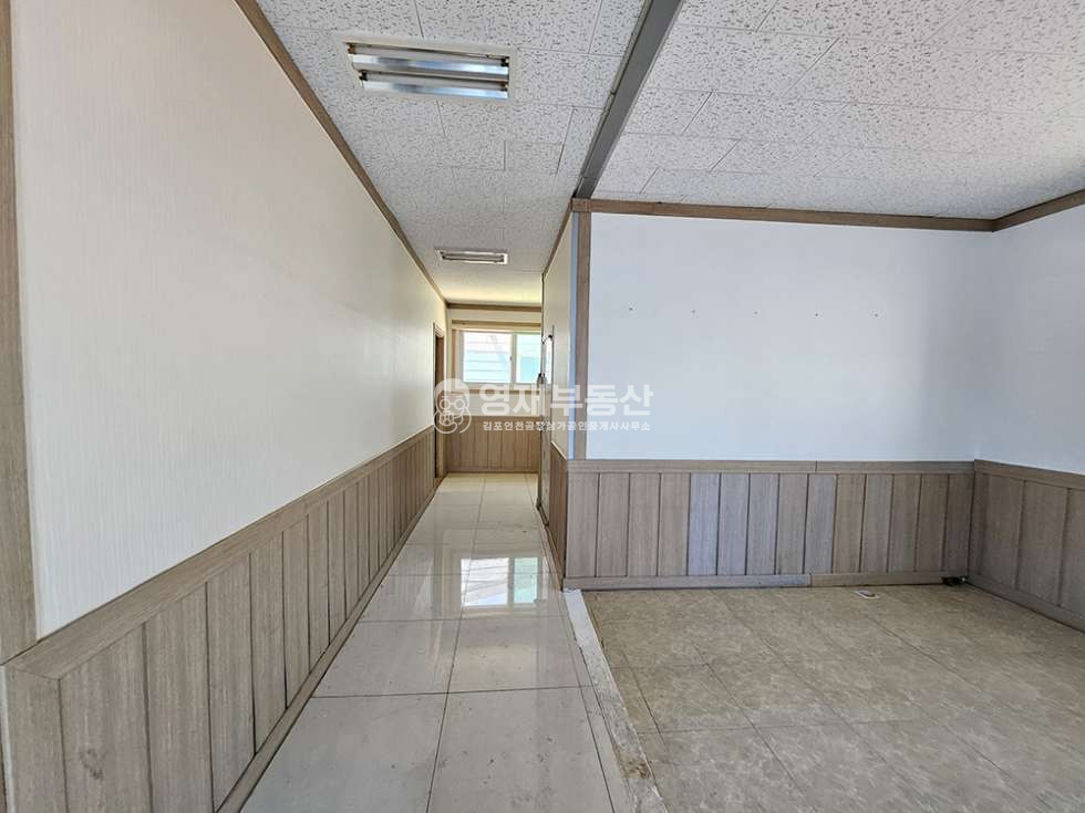 경기 김포시 대곶면 율생리 단독 공장창고 사옥추천 넓은마당 사무실 추레라 매매 매물번호 11231 사진 31
