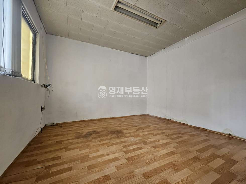 경기 김포시 대곶면 석정리 높은 층고 마당 넓은 호이스트 단독 공장 사무실O 월세 매물번호 10900 사진 5