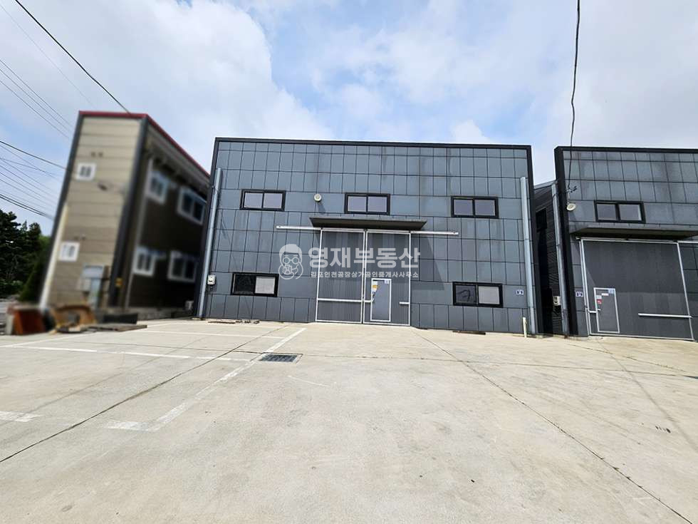 경기 김포시 대곶면 초원지리 대곶IC 3분 위치 좋은 신축급 소형창고 2개동 월세 매물번호 10565 사진 3