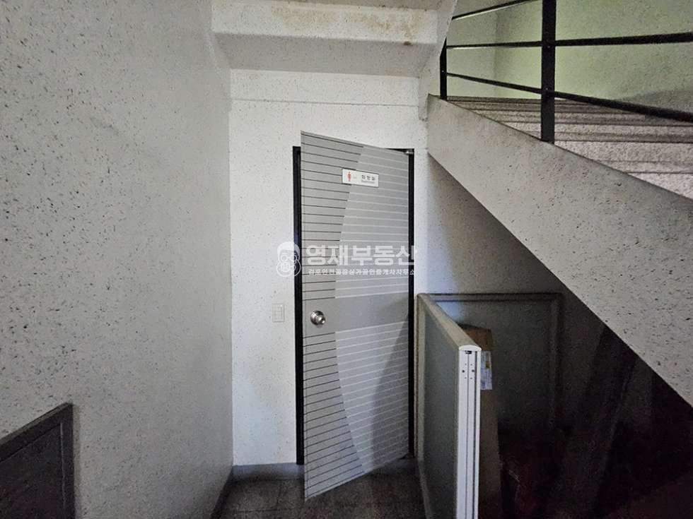 경기 김포시 양촌읍 학운리 학운산단 고전력 호이스트 공장 사무실.기숙사O 월세 매물번호 10840 사진 7