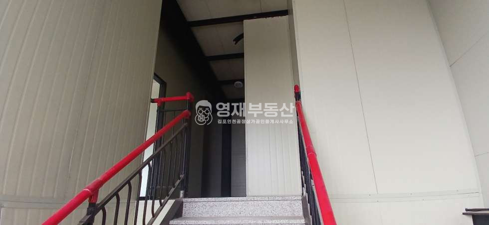 경기 김포시 운양동 운양동 홍보효과 좋은 2층 사무실 임대 (전용83평) 월세 매물번호 10130 사진 3