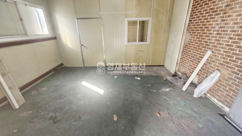 경기 김포시 통진읍 서암리 김포 통진 고무사출 공장 창고 임대 저렴한임대료 4차선대로변 교차로앞 월세 매물번호 11696 사진 7