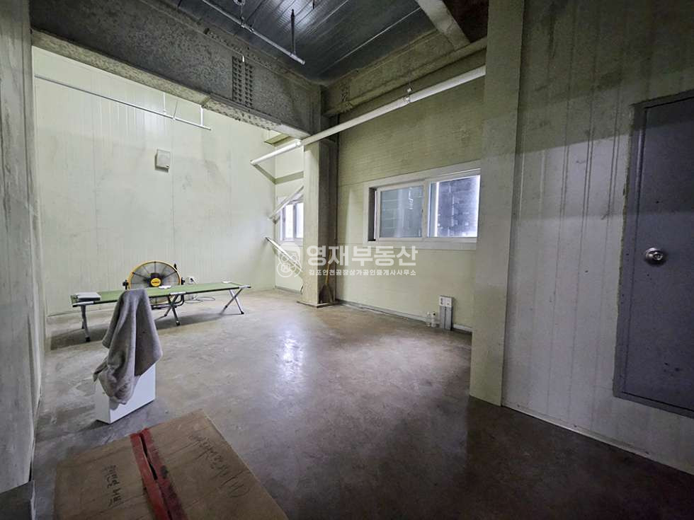 경기 김포시 대곶면 송마리 2차선 도로접 대형물류창고 임대 월세 매물번호 11317 사진 10