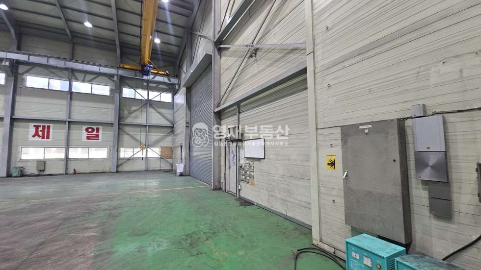 경기 김포시 양촌읍 학운리 김포 학운산업단지 공장창고 임대 250평 호이스트2 월세 매물번호 11788 사진 2