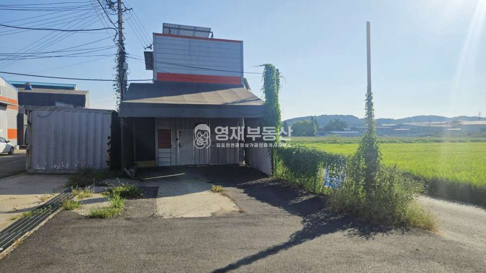 경기 김포시 통진읍 귀전리 통진 40피트추레라진입 넓은마당 저렴한임대료 공장 임대 월세 매물번호 11804 사진 6