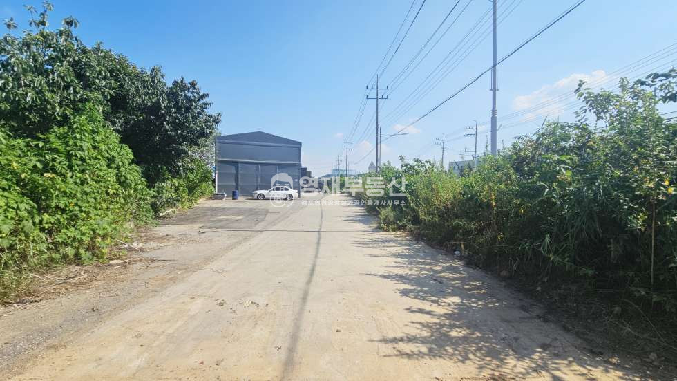 경기 김포시 통진읍 서암리 통진ic인접 2차선대로변 넓은마당 40피트추레라진입 단독공장 임대 월세 매물번호 11831 사진 4