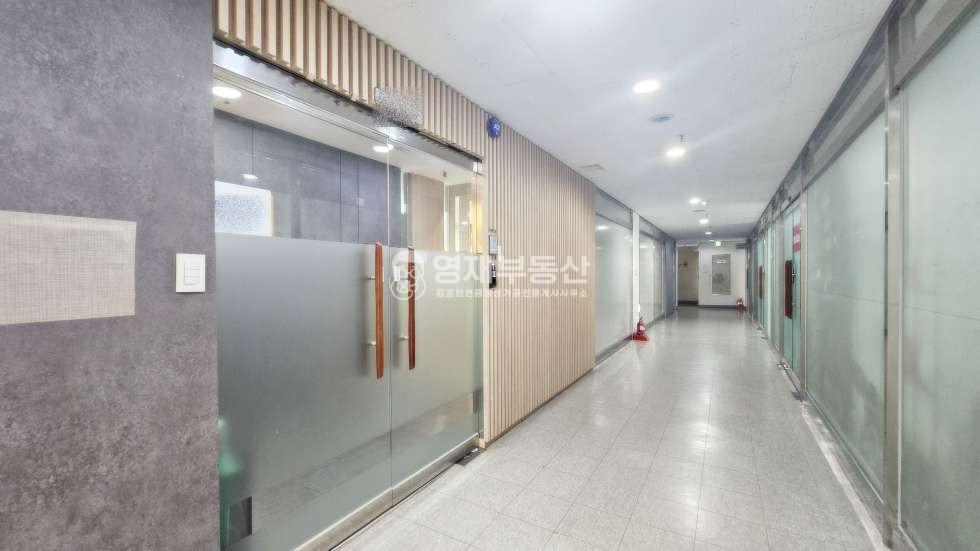 인천 검단구 왕길동 왕길동 검단사거리역 2번출구 조용한 올인테리어 사무실 천장형냉난방기 사무집기무상인계 월세 매물번호 11905 사진 1